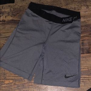 Like new size Small Nike pros